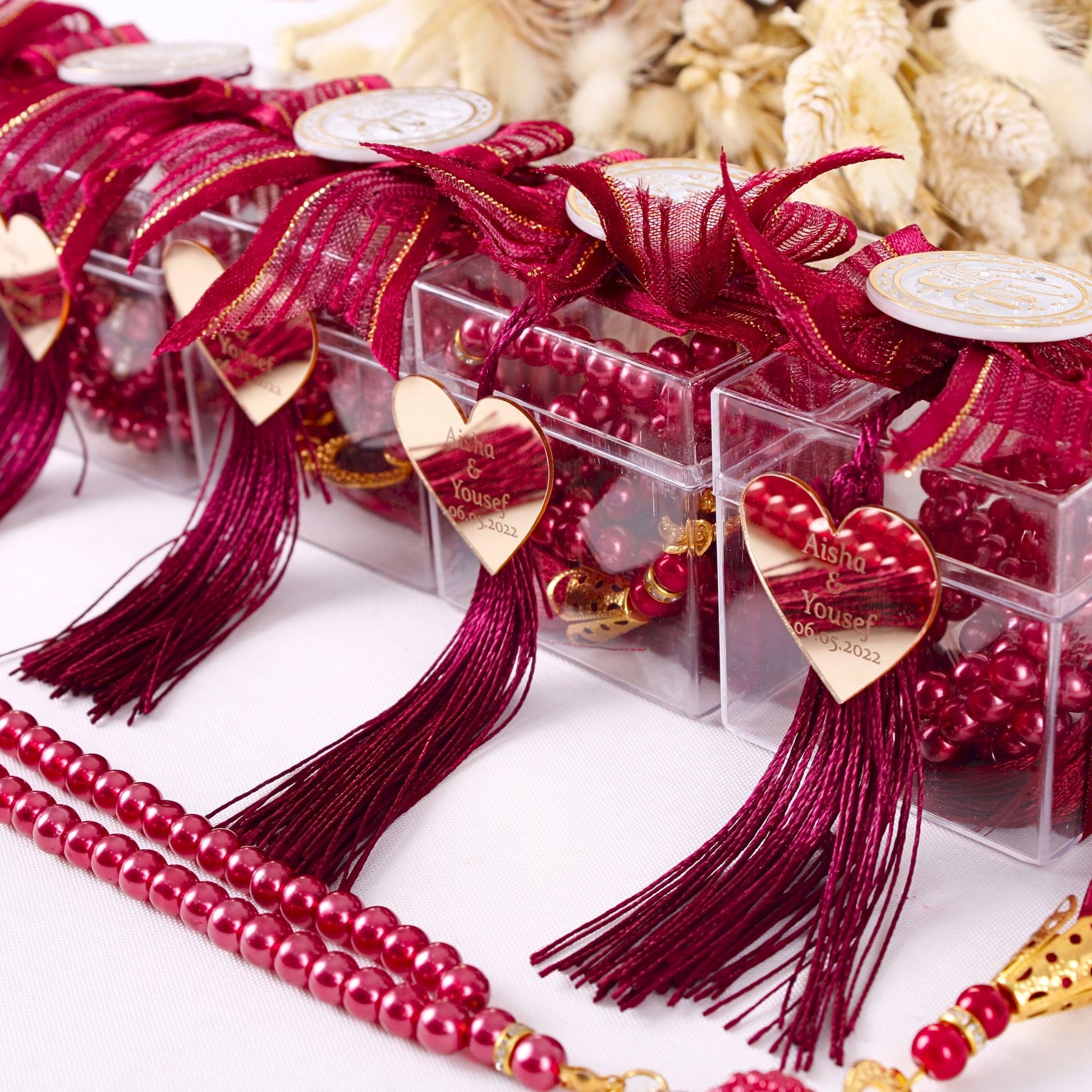Personalized Prayer Beads Wedding Favor Decorated Gift Box with Heart - Islamic Elite Favors is a handmade gift shop offering a wide variety of unique and personalized gifts for all occasions. Whether you're looking for the perfect Ramadan, Eid, Hajj, wedding gift or something special for a birthday, baby shower or anniversary, we have something for everyone. High quality, made with love.