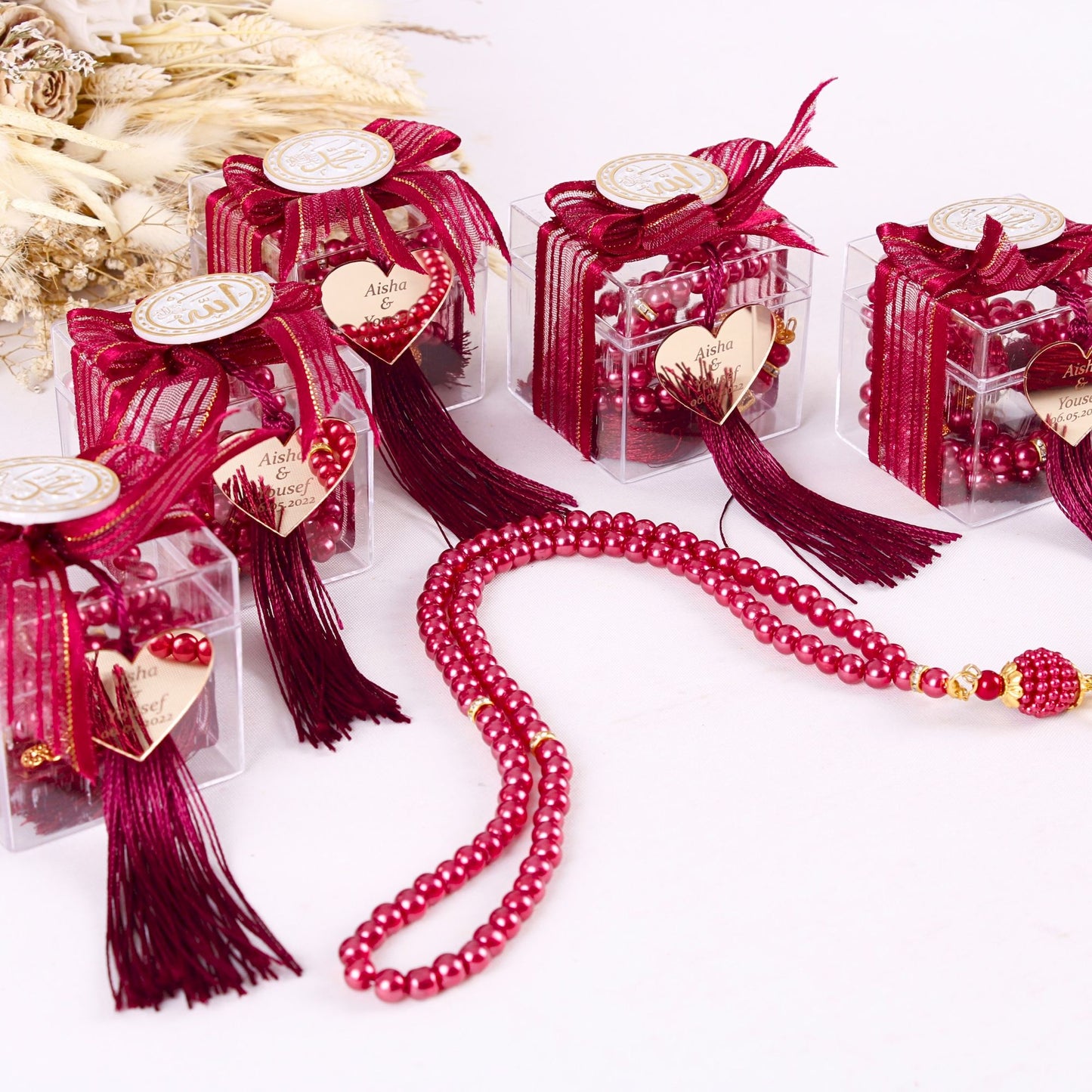 Personalized Prayer Beads Wedding Favor Decorated Gift Box with Heart - Islamic Elite Favors is a handmade gift shop offering a wide variety of unique and personalized gifts for all occasions. Whether you're looking for the perfect Ramadan, Eid, Hajj, wedding gift or something special for a birthday, baby shower or anniversary, we have something for everyone. High quality, made with love.