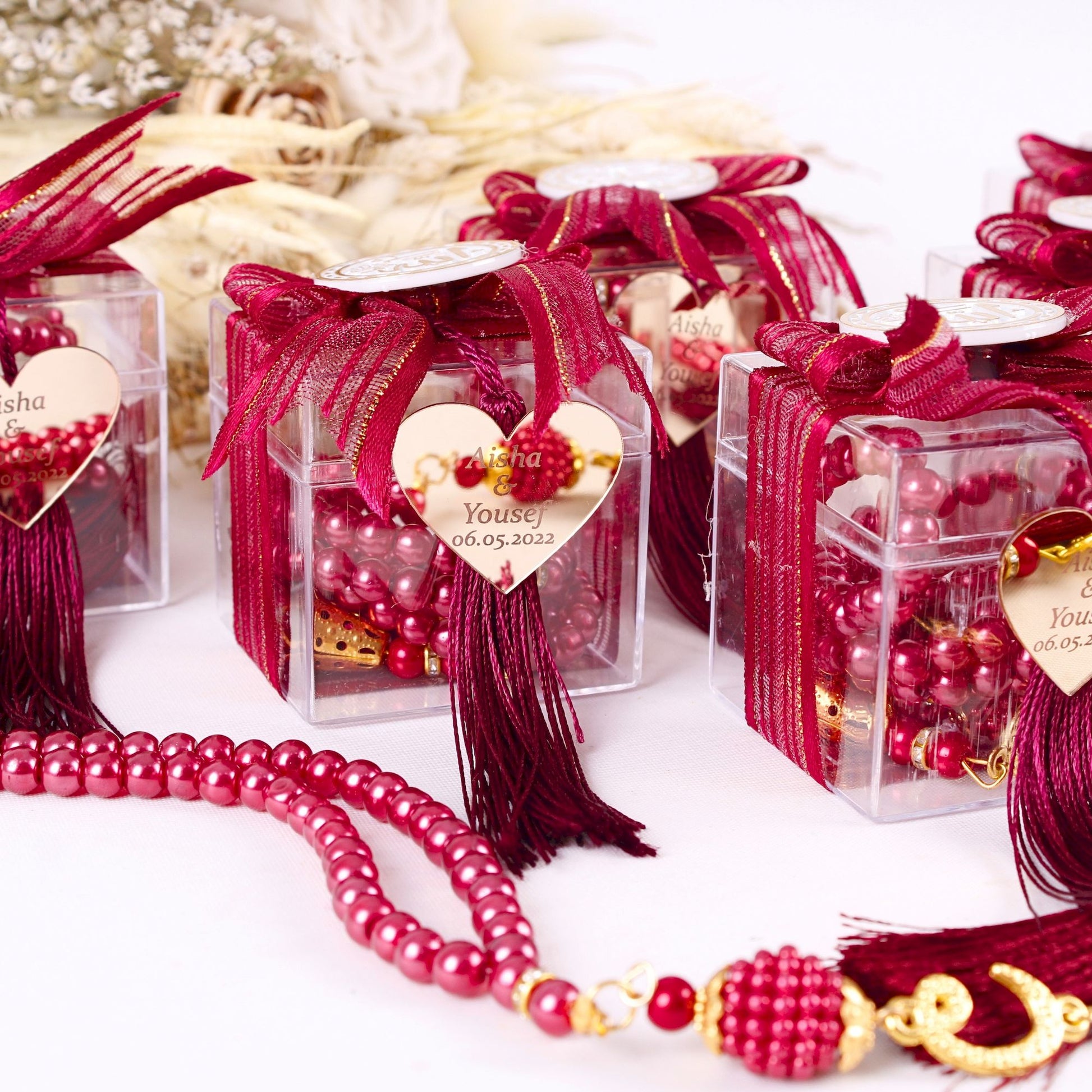 Personalized Prayer Beads Wedding Favor Decorated Gift Box with Heart - Islamic Elite Favors is a handmade gift shop offering a wide variety of unique and personalized gifts for all occasions. Whether you're looking for the perfect Ramadan, Eid, Hajj, wedding gift or something special for a birthday, baby shower or anniversary, we have something for everyone. High quality, made with love.