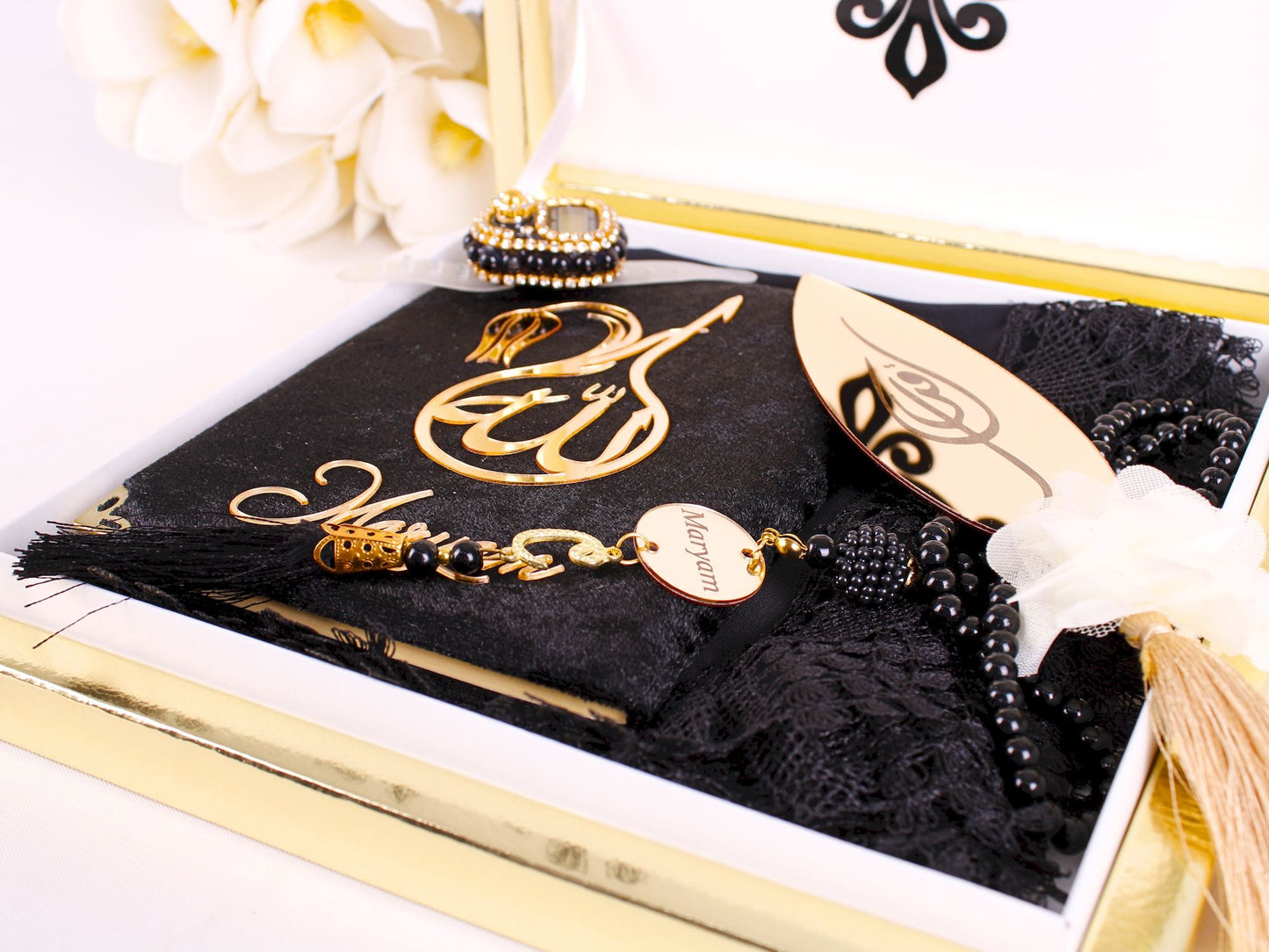 Personalized Islam Gift Set Dua Book Hijab Dhikrmatic Tasbeeh Bookmark - Islamic Elite Favors is a handmade gift shop offering a wide variety of unique and personalized gifts for all occasions. Whether you're looking for the perfect Ramadan, Eid, Hajj, wedding gift or something special for a birthday, baby shower or anniversary, we have something for everyone. High quality, made with love.