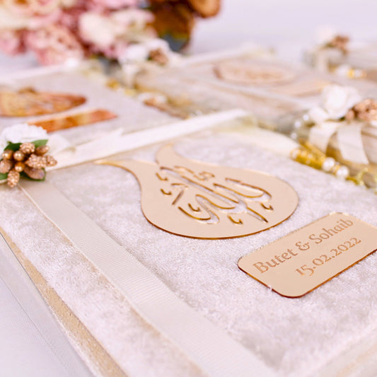 Personalized Wedding Favor Velvet Dua Book Pearl Tasbeeh Tulip Theme - Islamic Elite Favors is a handmade gift shop offering a wide variety of unique and personalized gifts for all occasions. Whether you're looking for the perfect Ramadan, Eid, Hajj, wedding gift or something special for a birthday, baby shower or anniversary, we have something for everyone. High quality, made with love.