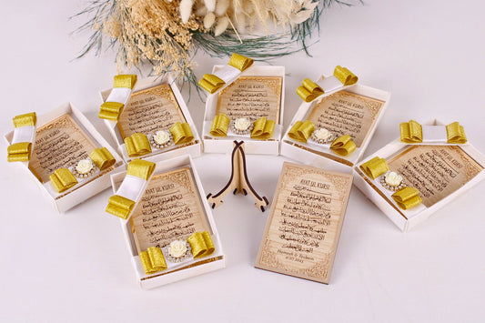 Personalized Wedding Favor Ayatul Kursi on Stand Gold Frame Brown Wood - Islamic Elite Favors is a handmade gift shop offering a wide variety of unique and personalized gifts for all occasions. Whether you're looking for the perfect Ramadan, Eid, Hajj, wedding gift or something special for a birthday, baby shower or anniversary, we have something for everyone. High quality, made with love.