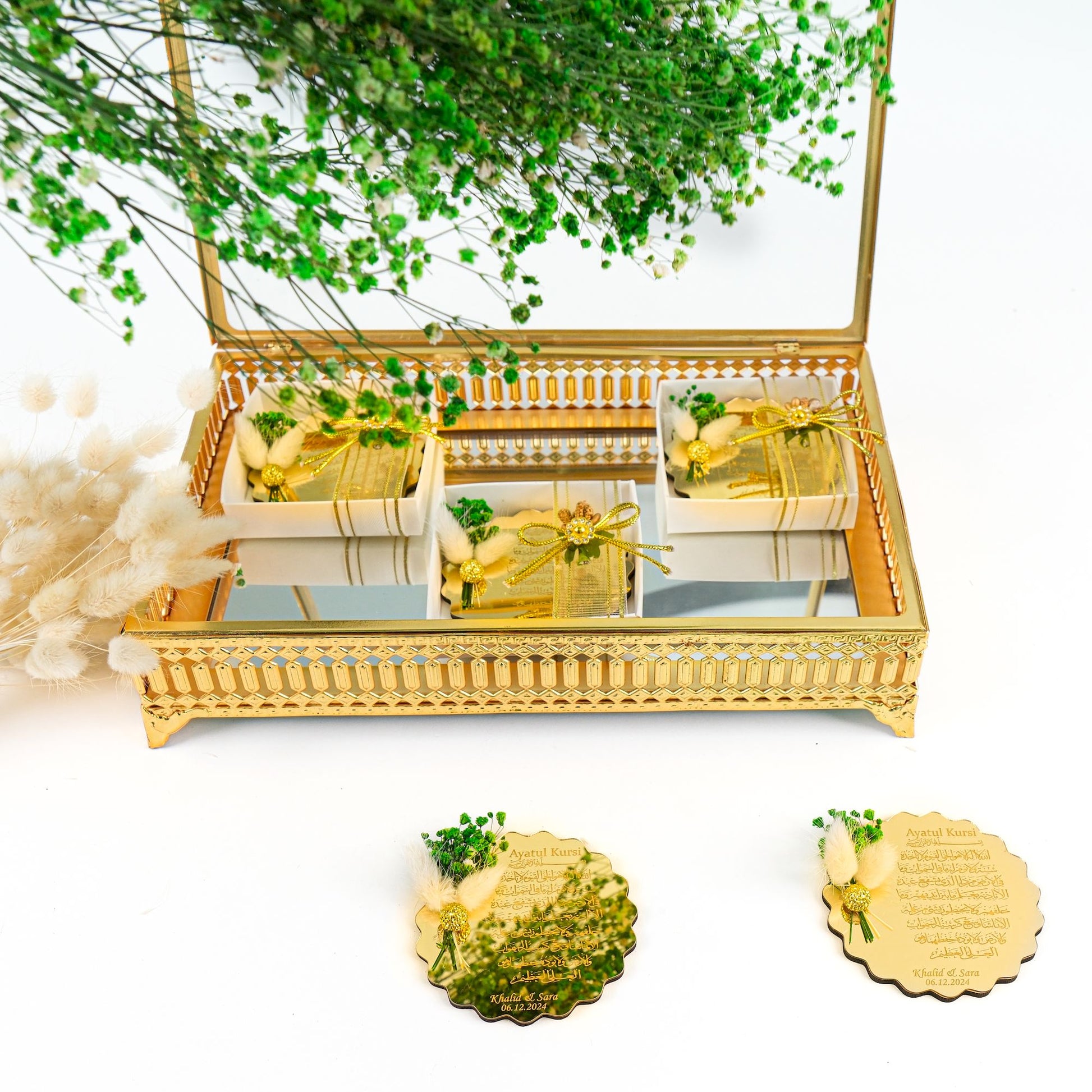 Personalized Ayatul Kursi Magnet Favor with Natural Dried Flower - Islamic Elite Favors is a handmade gift shop offering a wide variety of unique and personalized gifts for all occasions. Whether you're looking for the perfect Ramadan, Eid, Hajj, wedding gift or something special for a birthday, baby shower or anniversary, we have something for everyone. High quality, made with love.