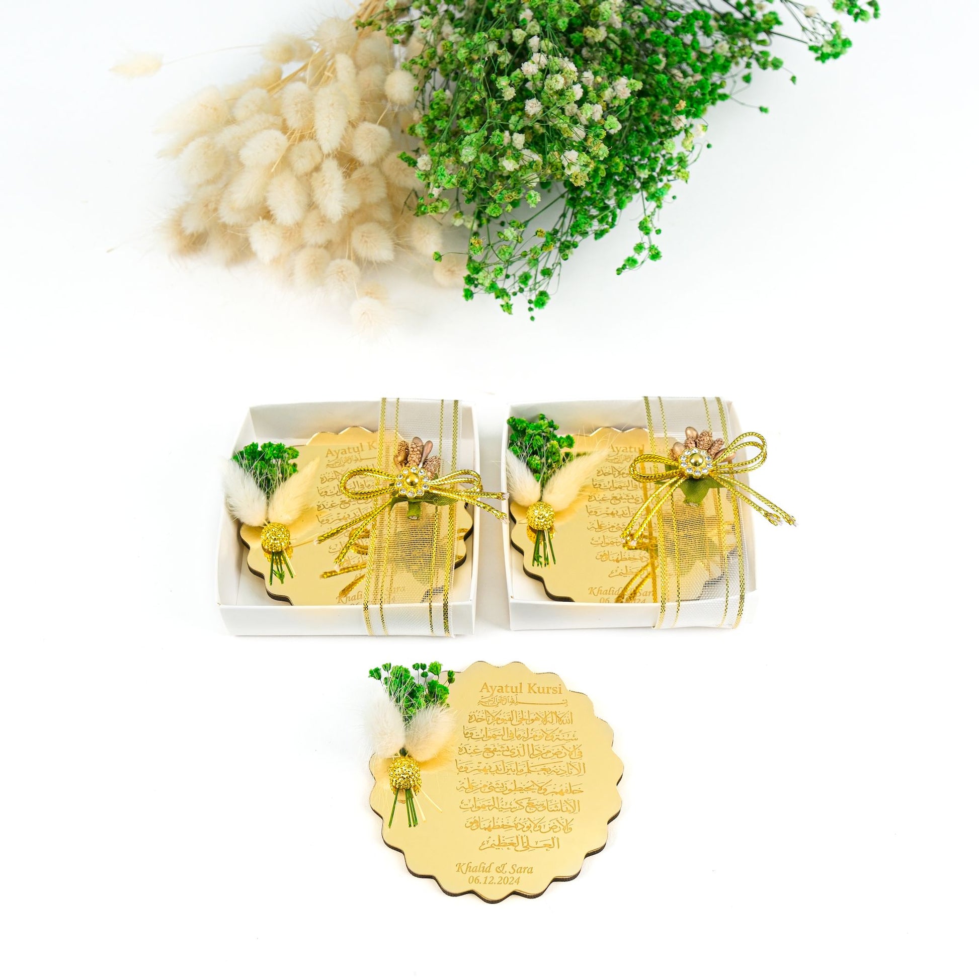 Personalized Ayatul Kursi Magnet Favor with Natural Dried Flower - Islamic Elite Favors is a handmade gift shop offering a wide variety of unique and personalized gifts for all occasions. Whether you're looking for the perfect Ramadan, Eid, Hajj, wedding gift or something special for a birthday, baby shower or anniversary, we have something for everyone. High quality, made with love.