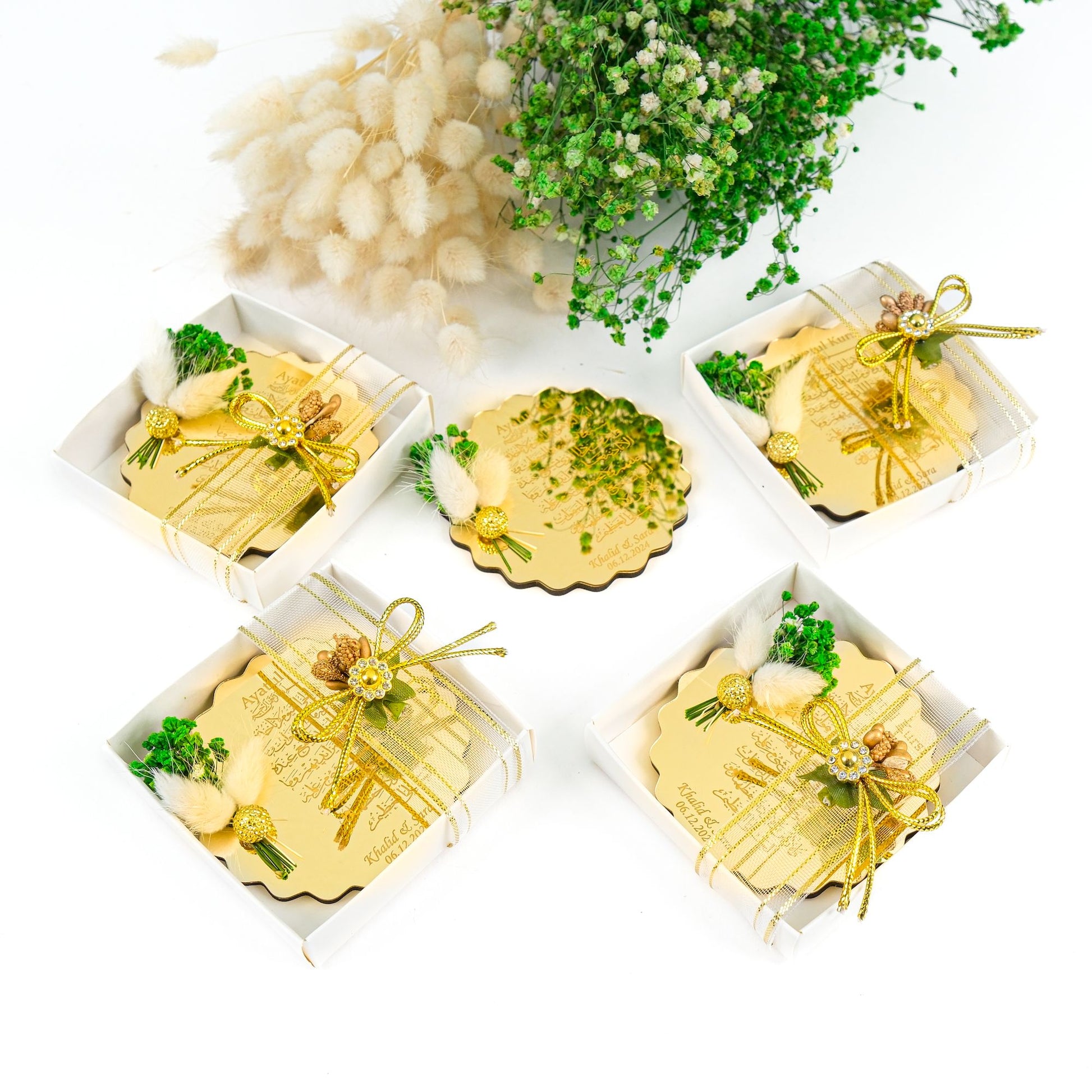 Personalized Ayatul Kursi Magnet Favor with Natural Dried Flower - Islamic Elite Favors is a handmade gift shop offering a wide variety of unique and personalized gifts for all occasions. Whether you're looking for the perfect Ramadan, Eid, Hajj, wedding gift or something special for a birthday, baby shower or anniversary, we have something for everyone. High quality, made with love.