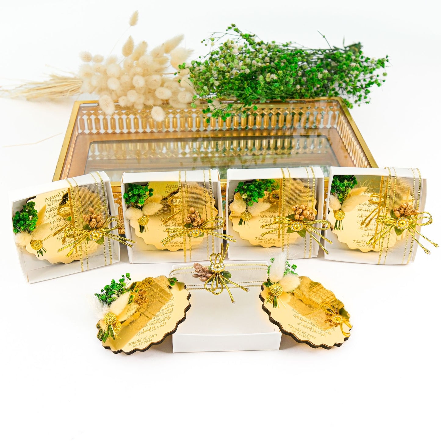 Personalized Ayatul Kursi Magnet Favor with Natural Dried Flower - Islamic Elite Favors is a handmade gift shop offering a wide variety of unique and personalized gifts for all occasions. Whether you're looking for the perfect Ramadan, Eid, Hajj, wedding gift or something special for a birthday, baby shower or anniversary, we have something for everyone. High quality, made with love.