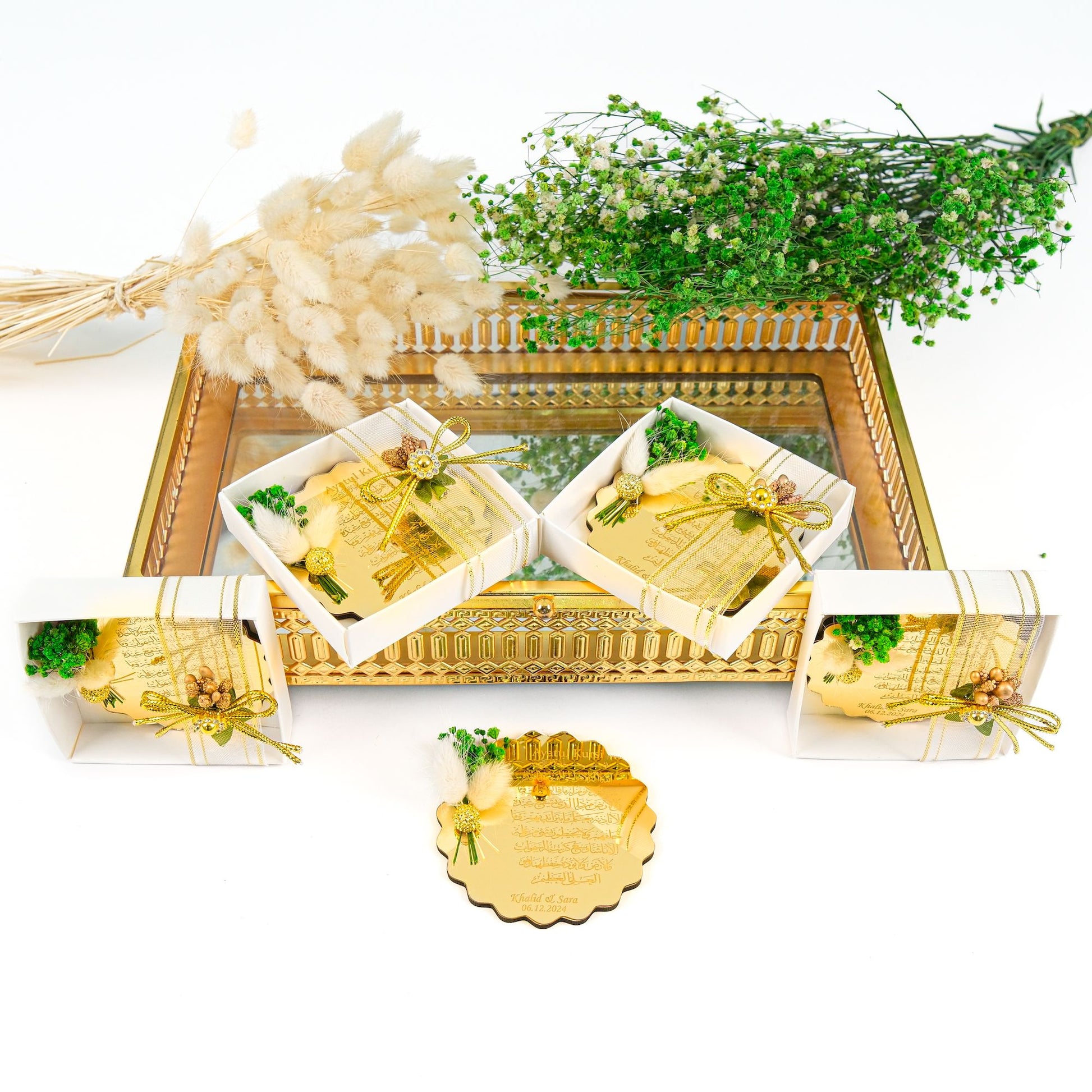 Personalized Ayatul Kursi Magnet Favor with Natural Dried Flower - Islamic Elite Favors is a handmade gift shop offering a wide variety of unique and personalized gifts for all occasions. Whether you're looking for the perfect Ramadan, Eid, Hajj, wedding gift or something special for a birthday, baby shower or anniversary, we have something for everyone. High quality, made with love.