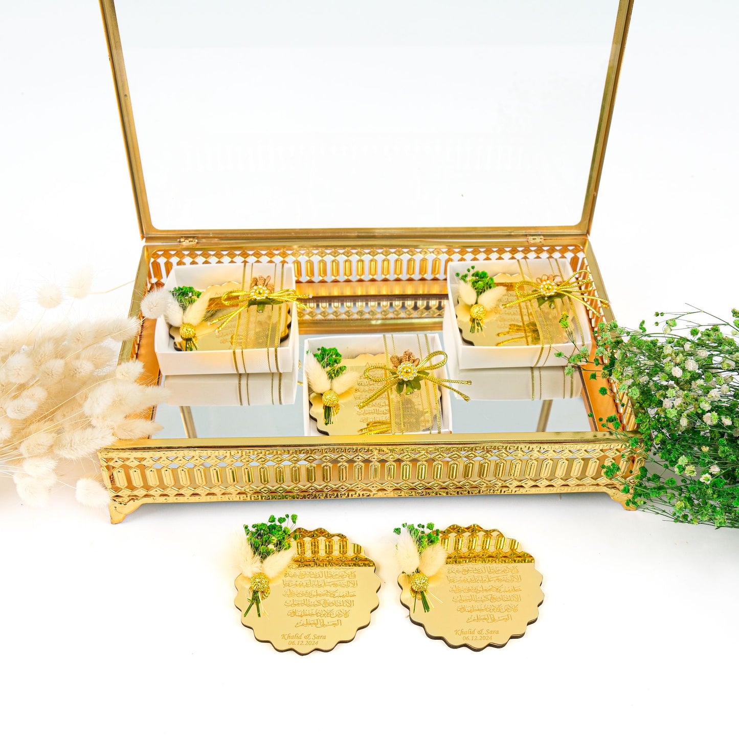 Personalized Ayatul Kursi Magnet Favor with Natural Dried Flower - Islamic Elite Favors is a handmade gift shop offering a wide variety of unique and personalized gifts for all occasions. Whether you're looking for the perfect Ramadan, Eid, Hajj, wedding gift or something special for a birthday, baby shower or anniversary, we have something for everyone. High quality, made with love.