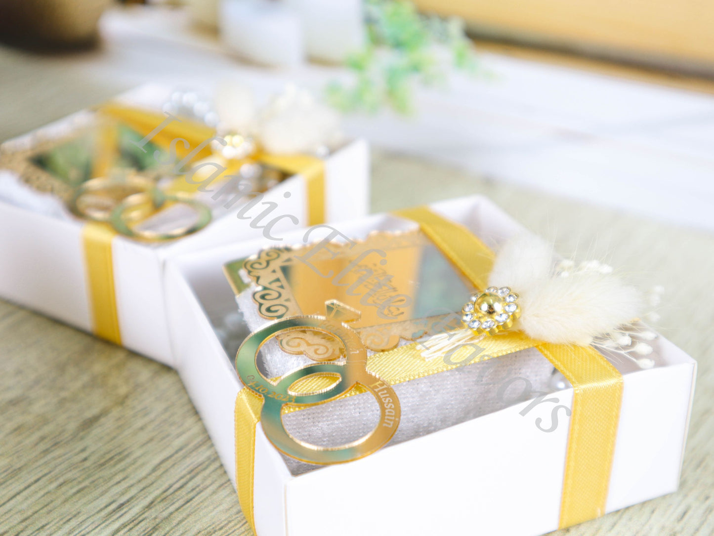 Personalized Wedding Favor Mini Quran Pearl Tasbeeh Basmala Ring Décor - Islamic Elite Favors is a handmade gift shop offering a wide variety of unique and personalized gifts for all occasions. Whether you're looking for the perfect Ramadan, Eid, Hajj, wedding gift or something special for a birthday, baby shower or anniversary, we have something for everyone. High quality, made with love.