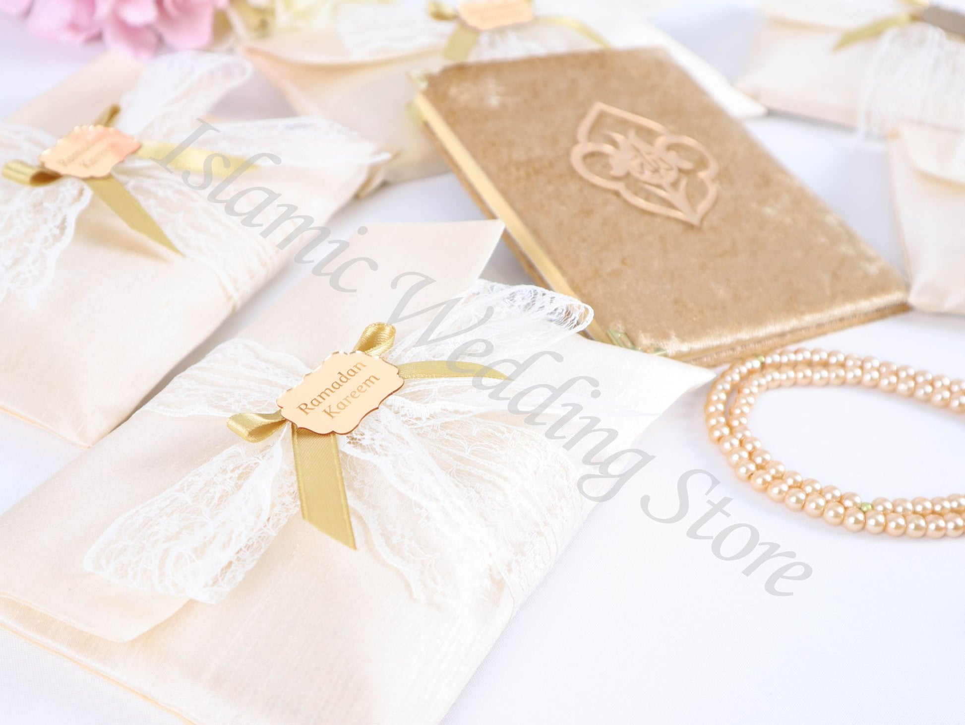 Personalized Islam Muslim Gift Set Velvet Dua Book Pouch Pearl Tasbeeh - Islamic Elite Favors is a handmade gift shop offering a wide variety of unique and personalized gifts for all occasions. Whether you're looking for the perfect Ramadan, Eid, Hajj, wedding gift or something special for a birthday, baby shower or anniversary, we have something for everyone. High quality, made with love.