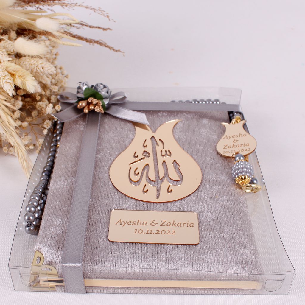 Personalized Wedding Favor Velvet Dua Book Pearl Tasbeeh Tulip Theme - Islamic Elite Favors is a handmade gift shop offering a wide variety of unique and personalized gifts for all occasions. Whether you're looking for the perfect Ramadan, Eid, Hajj, wedding gift or something special for a birthday, baby shower or anniversary, we have something for everyone. High quality, made with love.