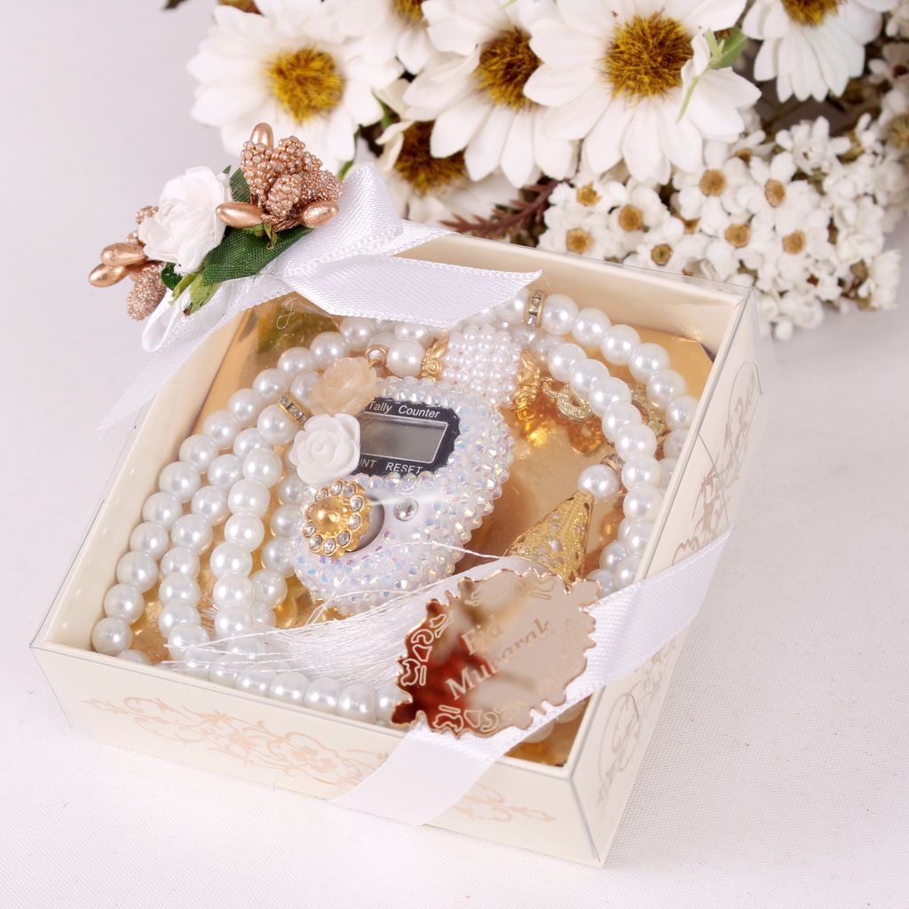 Personalized Dhikr Counter Pearl Prayer Beads Islamic Wedding Favor - Islamic Elite Favors is a handmade gift shop offering a wide variety of unique and personalized gifts for all occasions. Whether you're looking for the perfect Ramadan, Eid, Hajj, wedding gift or something special for a birthday, baby shower or anniversary, we have something for everyone. High quality, made with love.