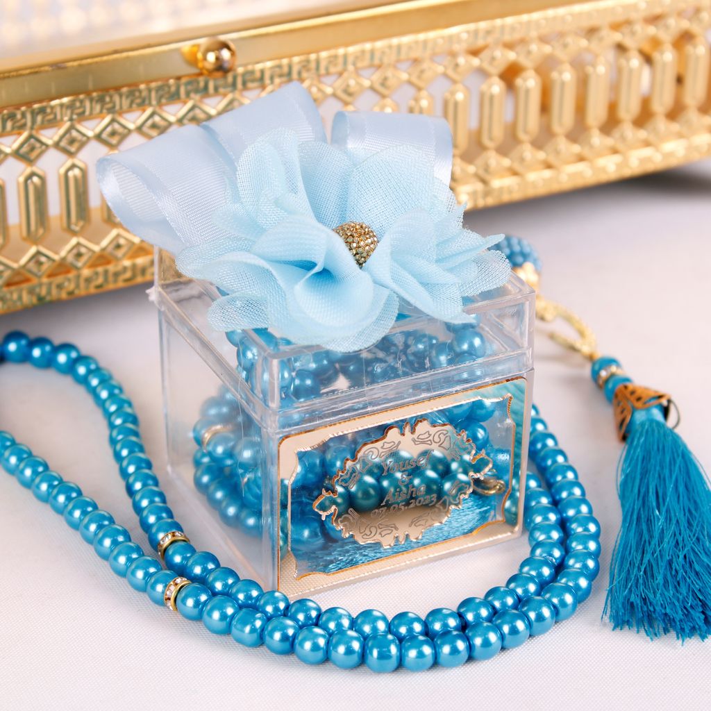 Personalized Prayer Beads Wedding Favor Decorated Box with Gold Frame - Islamic Elite Favors is a handmade gift shop offering a wide variety of unique and personalized gifts for all occasions. Whether you're looking for the perfect Ramadan, Eid, Hajj, wedding gift or something special for a birthday, baby shower or anniversary, we have something for everyone. High quality, made with love.