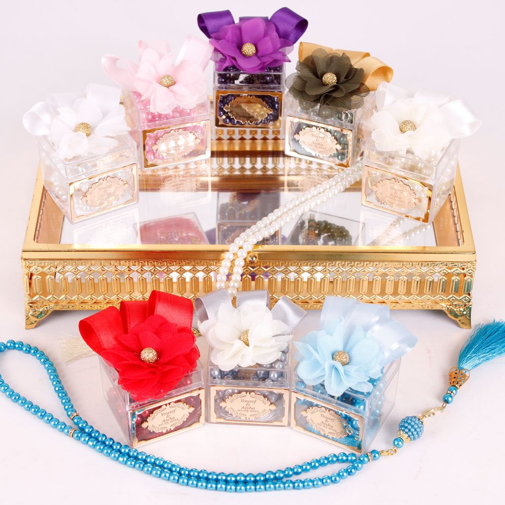 Personalized Prayer Beads Wedding Favor Decorated Box with Gold Frame - Islamic Elite Favors is a handmade gift shop offering a wide variety of unique and personalized gifts for all occasions. Whether you're looking for the perfect Ramadan, Eid, Hajj, wedding gift or something special for a birthday, baby shower or anniversary, we have something for everyone. High quality, made with love.