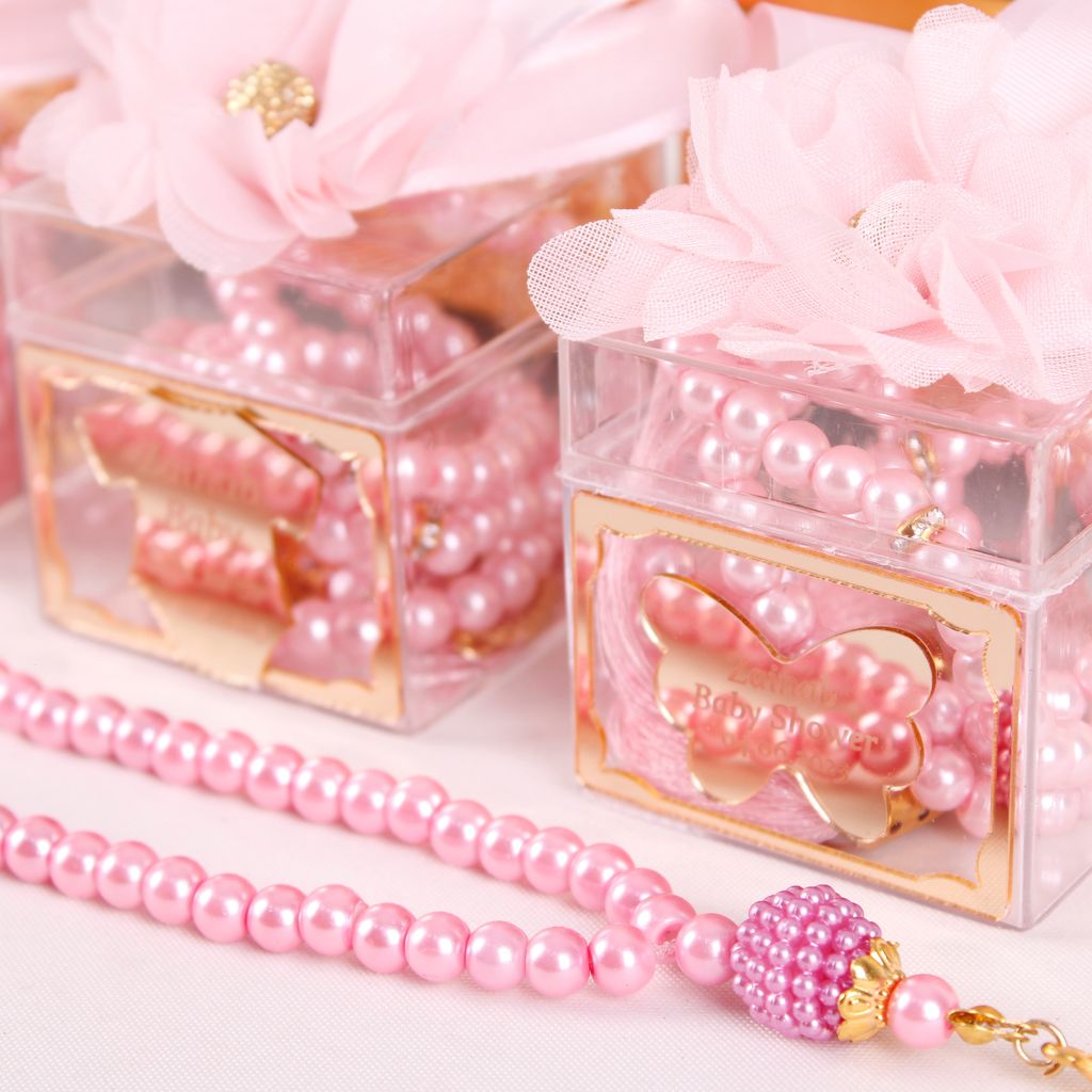 Personalized Prayer Beads Baby Shower Favor for Girl in Mica Gift Box - Islamic Elite Favors is a handmade gift shop offering a wide variety of unique and personalized gifts for all occasions. Whether you're looking for the perfect Ramadan, Eid, Hajj, wedding gift or something special for a birthday, baby shower or anniversary, we have something for everyone. High quality, made with love.