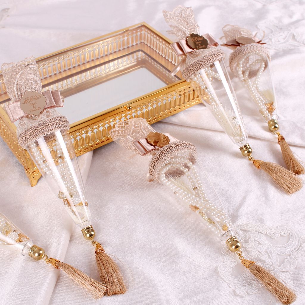 Personalized Pearl Prayer Beads in Decorated Cone Wedding Shower Favor - Islamic Elite Favors is a handmade gift shop offering a wide variety of unique and personalized gifts for all occasions. Whether you're looking for the perfect Ramadan, Eid, Hajj, wedding gift or something special for a birthday, baby shower or anniversary, we have something for everyone. High quality, made with love.