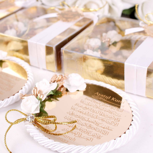 Personalized Wedding Favor Ayatul Kursi Magnet Gold Mirror Rope Flower - Islamic Elite Favors is a handmade gift shop offering a wide variety of unique and personalized gifts for all occasions. Whether you're looking for the perfect Ramadan, Eid, Hajj, wedding gift or something special for a birthday, baby shower or anniversary, we have something for everyone. High quality, made with love.