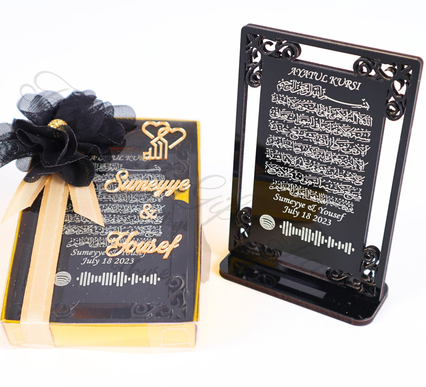 Personalized Wedding Favor Ayatul Kursi on Stand Gold Acrylic Mirror - Islamic Elite Favors is a handmade gift shop offering a wide variety of unique and personalized gifts for all occasions. Whether you're looking for the perfect Ramadan, Eid, Hajj, wedding gift or something special for a birthday, baby shower or anniversary, we have something for everyone. High quality, made with love.