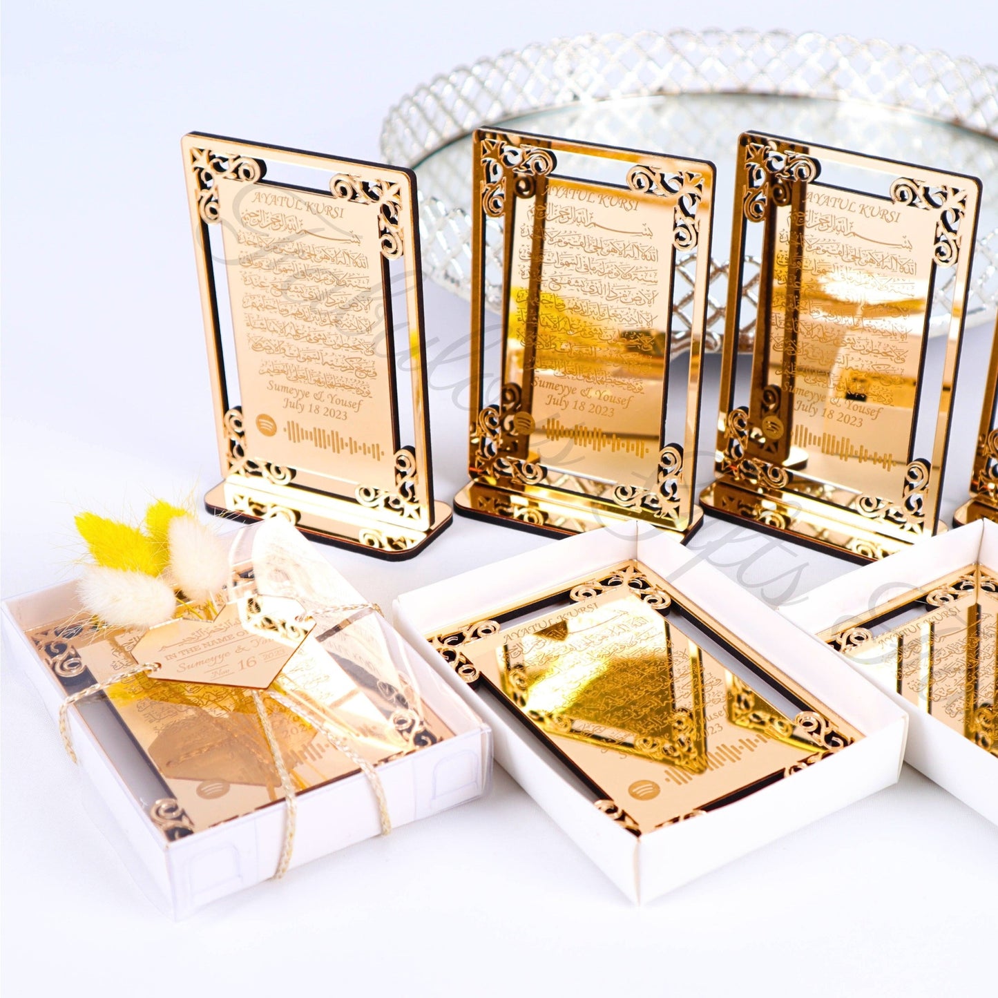 Personalized Wedding Favor Ayatul Kursi on Stand Gold Acrylic Mirror - Islamic Elite Favors is a handmade gift shop offering a wide variety of unique and personalized gifts for all occasions. Whether you're looking for the perfect Ramadan, Eid, Hajj, wedding gift or something special for a birthday, baby shower or anniversary, we have something for everyone. High quality, made with love.