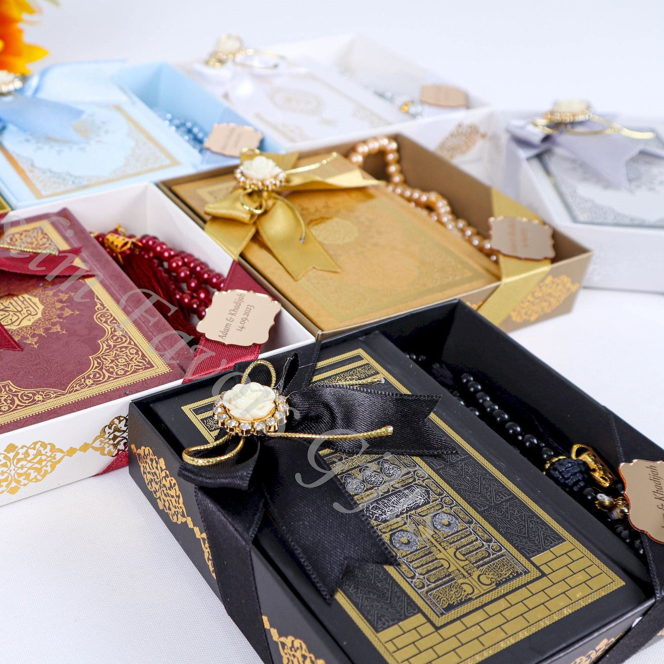Mini Quran Gift Boxed Set & Tasbih , Select a Colors , Black & Other C –  THE QURAN STORE