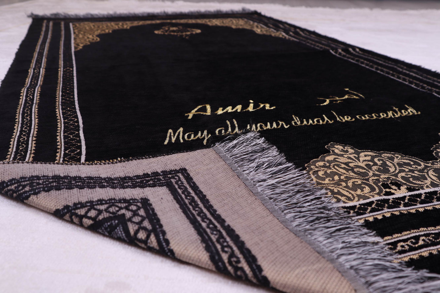 Personalized Prayer Mat Quran Tasbeeh Islamic Gift Set, Ramadan Eid Birthday Prayer Rug Gift - Islamic Elite Favors is a handmade gift shop offering a wide variety of unique and personalized gifts for all occasions. Whether you're looking for the perfect Ramadan, Eid, Hajj, wedding gift or something special for a birthday, baby shower or anniversary, we have something for everyone. High quality, made with love.