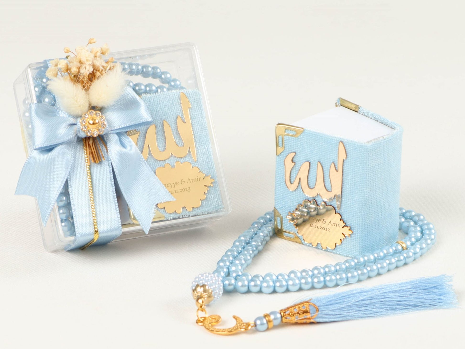 Personalized Mini Quran Prayer Beads Flower with Pearl Wedding Favor - Islamic Elite Favors is a handmade gift shop offering a wide variety of unique and personalized gifts for all occasions. Whether you're looking for the perfect Ramadan, Eid, Hajj, wedding gift or something special for a birthday, baby shower or anniversary, we have something for everyone. High quality, made with love.