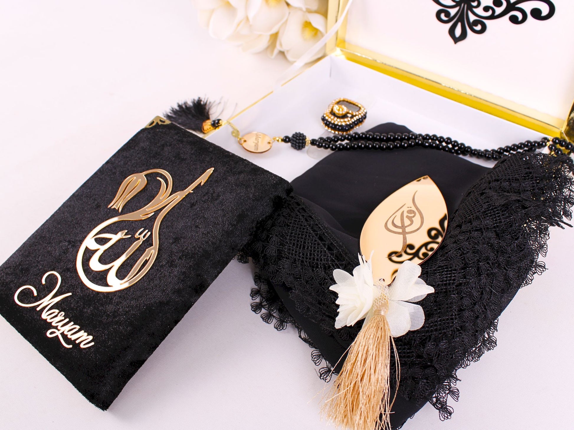 Personalized Islam Gift Set Dua Book Hijab Dhikrmatic Tasbeeh Bookmark - Islamic Elite Favors is a handmade gift shop offering a wide variety of unique and personalized gifts for all occasions. Whether you're looking for the perfect Ramadan, Eid, Hajj, wedding gift or something special for a birthday, baby shower or anniversary, we have something for everyone. High quality, made with love.