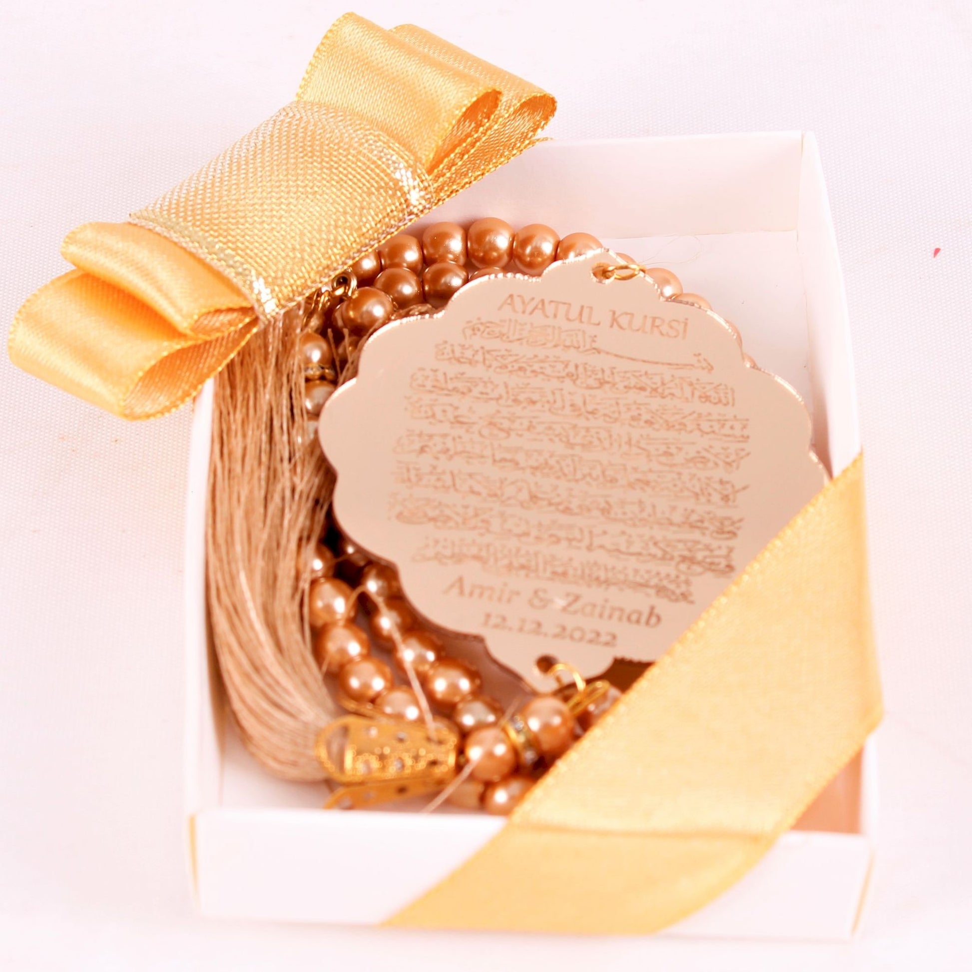 Personalized Ayatul Kursi with Prayer Beads Wedding Islamic Favours - Islamic Elite Favors is a handmade gift shop offering a wide variety of unique and personalized gifts for all occasions. Whether you're looking for the perfect Ramadan, Eid, Hajj, wedding gift or something special for a birthday, baby shower or anniversary, we have something for everyone. High quality, made with love.