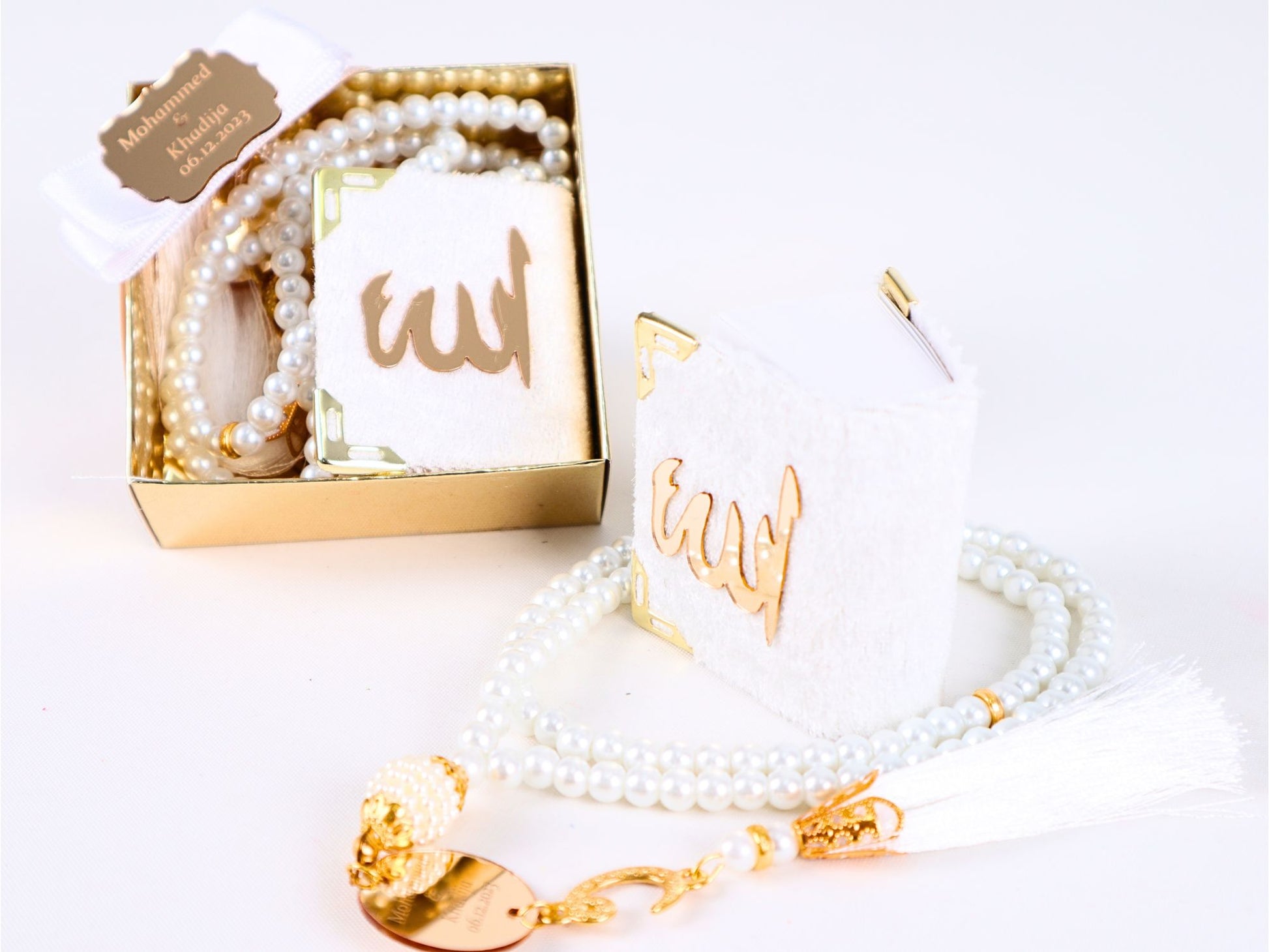 Personalized Mini Quran Pearl Prayer Bead Gold Tag Décor Wedding Favor - Islamic Elite Favors is a handmade gift shop offering a wide variety of unique and personalized gifts for all occasions. Whether you're looking for the perfect Ramadan, Eid, Hajj, wedding gift or something special for a birthday, baby shower or anniversary, we have something for everyone. High quality, made with love.