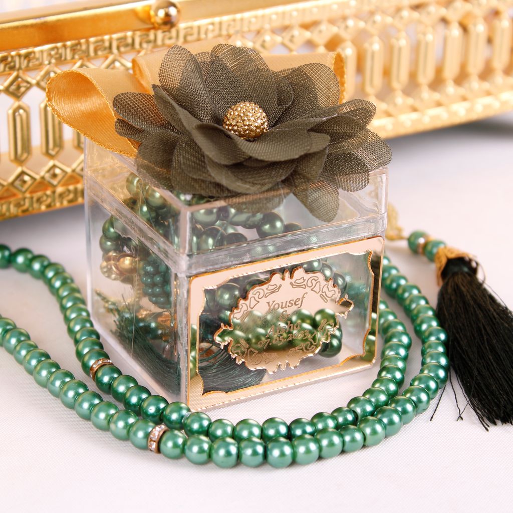 Personalized Prayer Beads Wedding Favor Decorated Box with Gold Frame - Islamic Elite Favors is a handmade gift shop offering a wide variety of unique and personalized gifts for all occasions. Whether you're looking for the perfect Ramadan, Eid, Hajj, wedding gift or something special for a birthday, baby shower or anniversary, we have something for everyone. High quality, made with love.